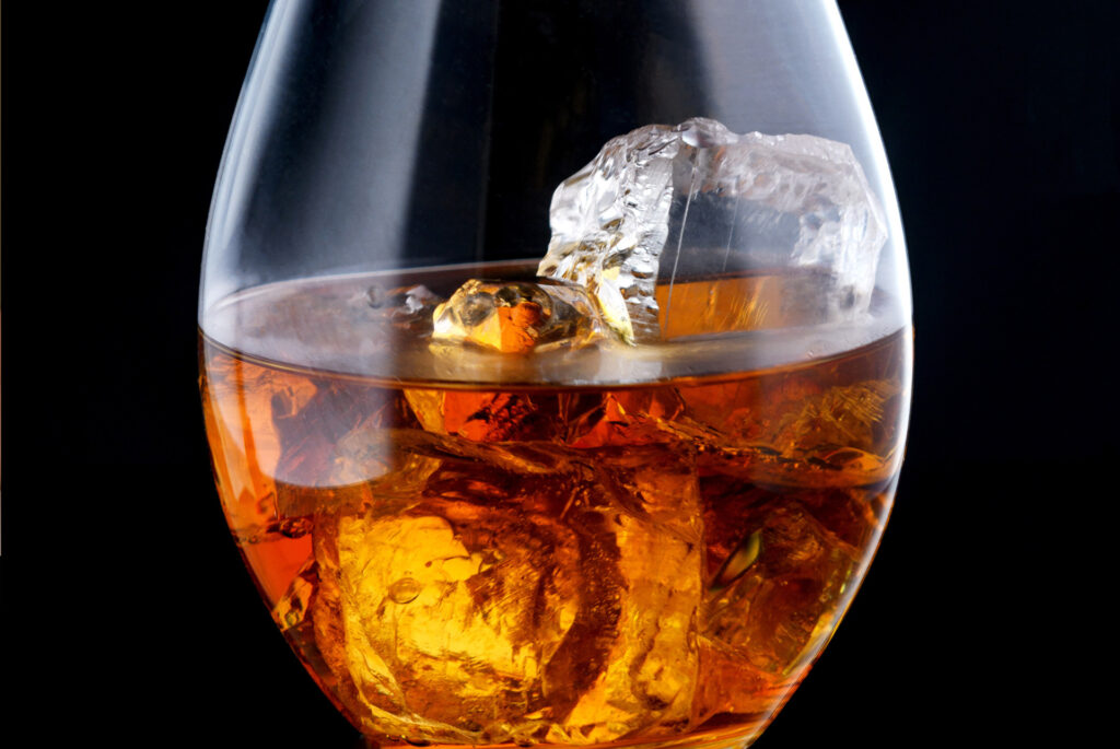 Nevartokite alkoholio
