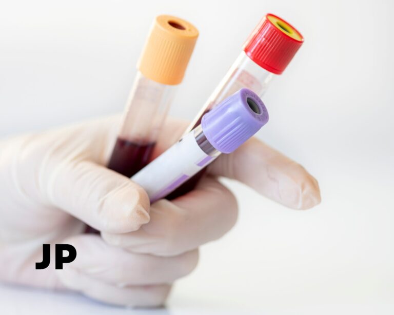 Žemas feritinas ir baltymų trūkumas kaip kraujo tyrimai atskleidžia tikrąją priežastį