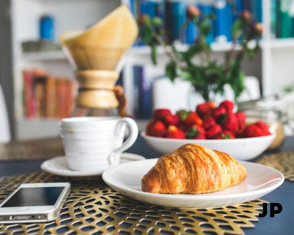 Mitybos sprendimai šalia kavos